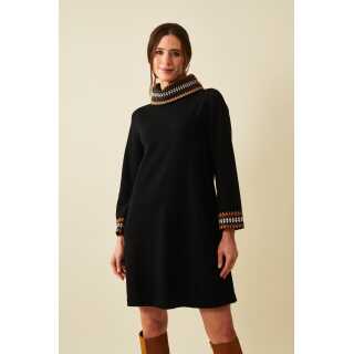 Theshia dress black
